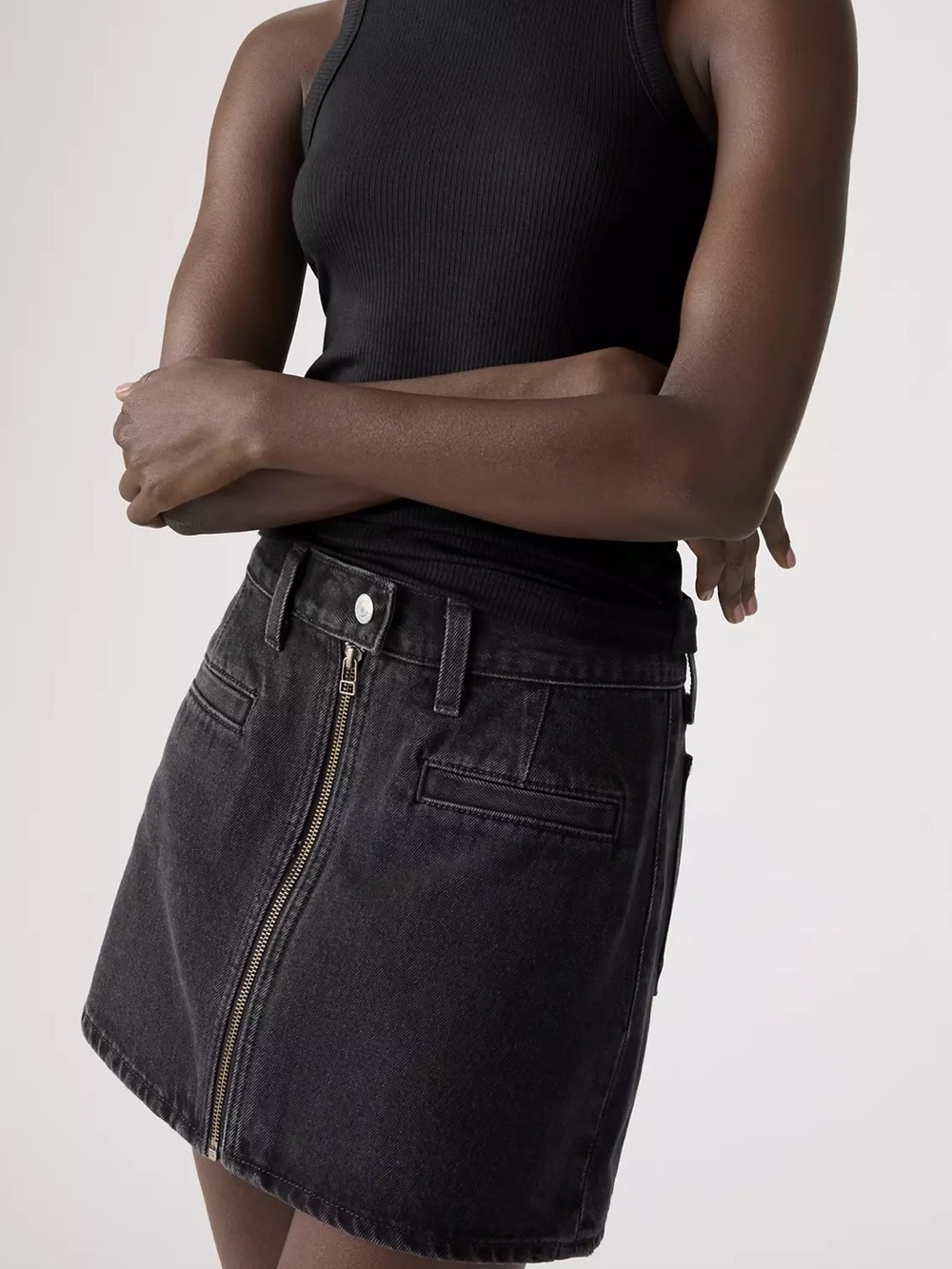 Levi's Black Front-Zip Denim Mini Skirt
